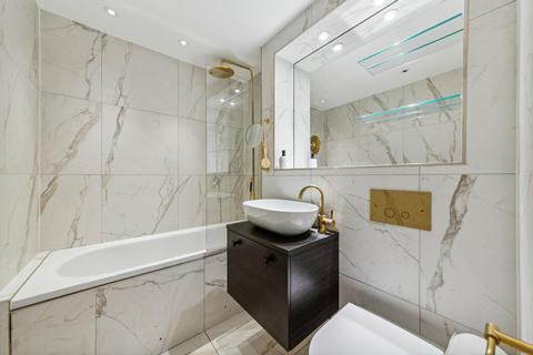 2 bedroom flat to rent, Uverdale Road, London