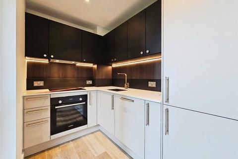 Studio to rent, Eden Grove, Staines-upon-Thames, Surrey, TW18