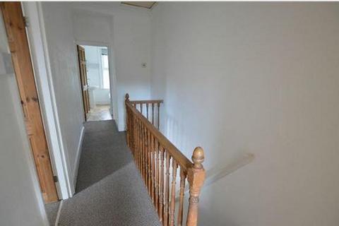 3 bedroom semi-detached house to rent, Gwynne Road, Poole