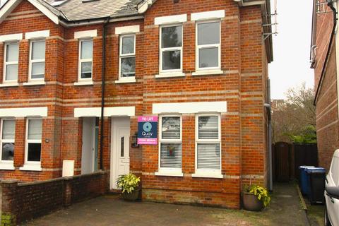 3 bedroom semi-detached house to rent, Gwynne Road, Poole