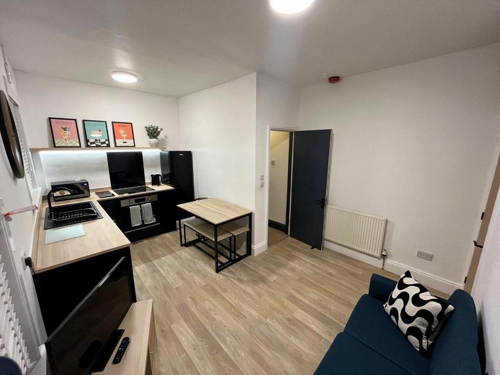 6 pearson kitchen.jpg