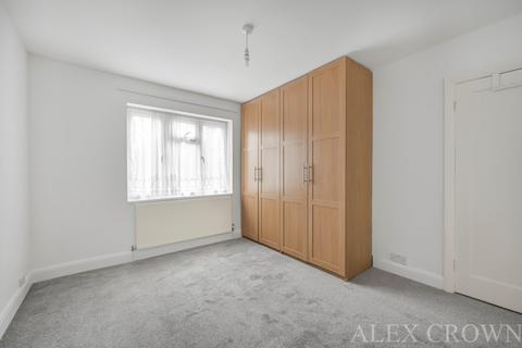 2 bedroom flat to rent, Manor Park Crescent, Edgware