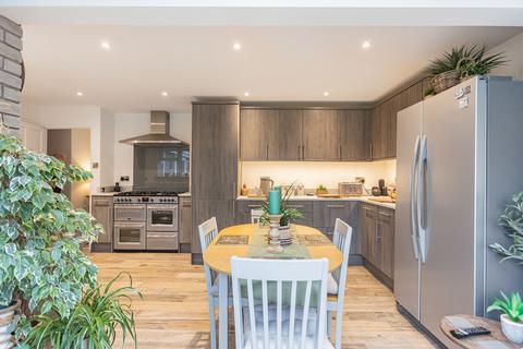 4 bedroom detached bungalow for sale, Hutchcomb Road, Oxford, OX2