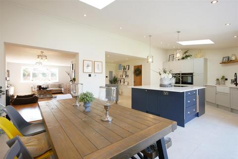 4 bedroom semi-detached house for sale, Watlington Road, Benson OX10