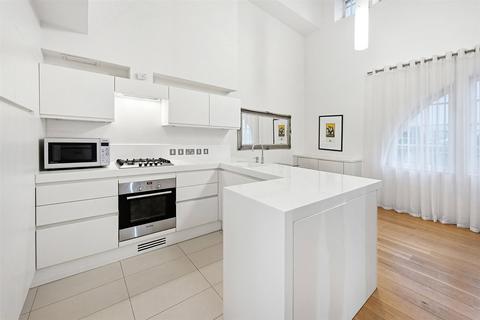 2 bedroom flat to rent, Swallow Street, London