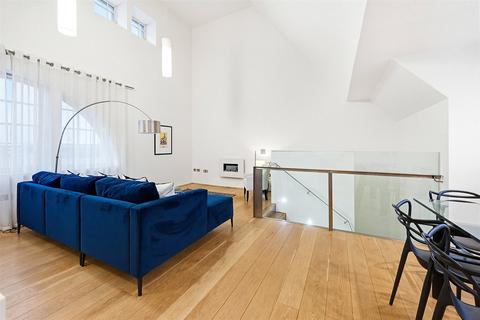 2 bedroom flat to rent, Swallow Street, London