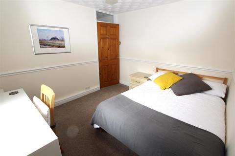 undefined, Grove Court, Lymm
