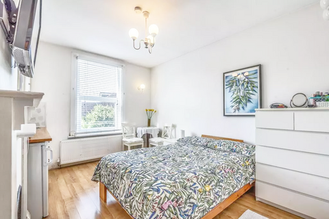 undefined, Lordship Lane, London N17