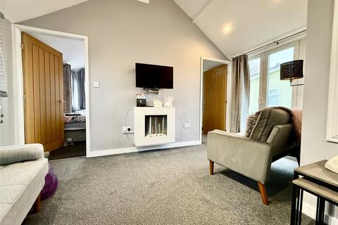 2 bedroom detached house for sale, First Avenue, Bridlington, East Yorkshire, YO15