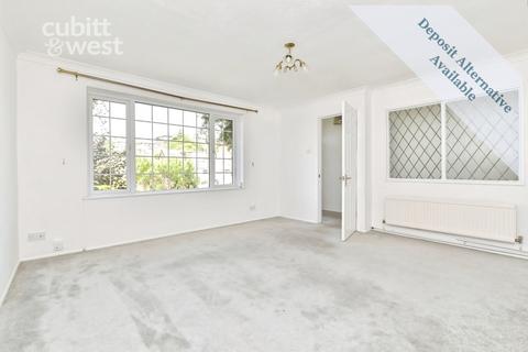 2 bedroom semi-detached bungalow to rent, AVAILABLE IMMEDIATELY, Falmer Gardens, BN2