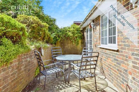 2 bedroom semi-detached bungalow to rent, AVAILABLE IMMEDIATELY, Falmer Gardens, BN2