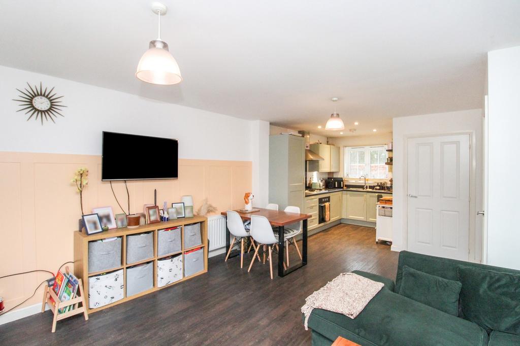Kitchen/Living Room