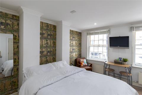 Studio to rent, Alie Street