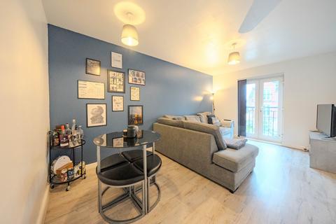 2 bedroom apartment for sale, Whitehall Green, Leeds, West Yorkshire