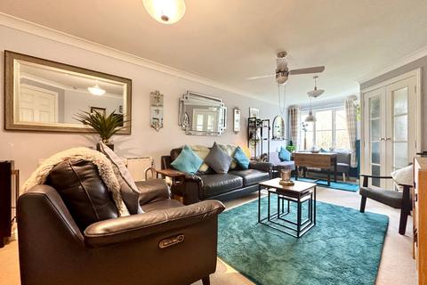 1 bedroom flat for sale, Swan Lane, Dove Court Swan Lane, SN7