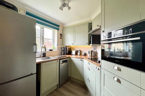 1 bedroom flat for sale, Swan Lane, Dove Court Swan Lane, SN7