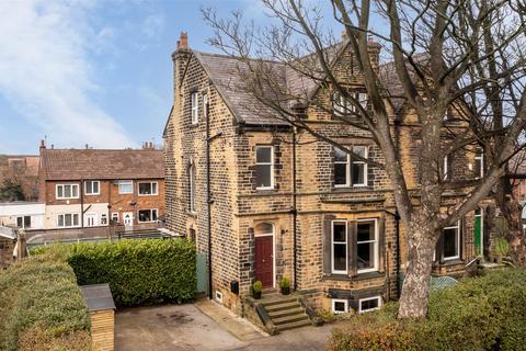 undefined, Warrels Grove, Leeds LS13