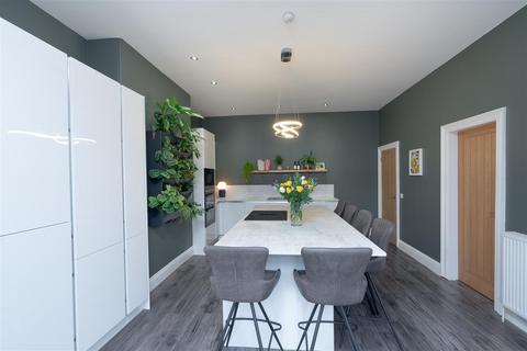 undefined, Warrels Grove, Leeds LS13