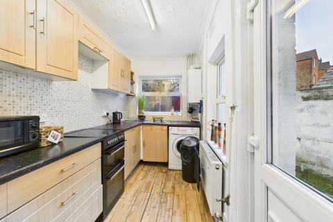 2 bedroom end of terrace house for sale, Maldon Road, Colchester CO3