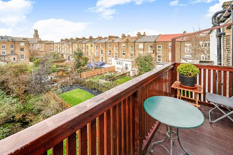2 bedroom flat for sale, St. Augustines Road, London