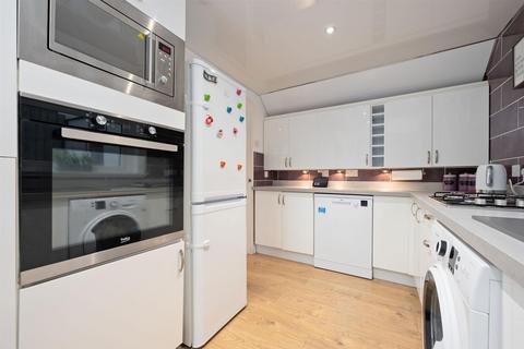 undefined, Petershill Gardens, Bathgate EH48