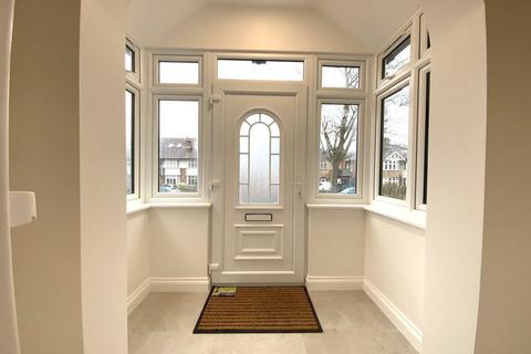 3 bedroom semi-detached house to rent, Raeburn Avenue, Surbiton KT5
