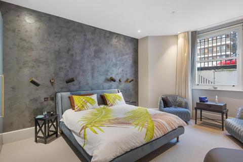 3 bedroom flat for sale, Gloucester Road, South Kensington, London, SW7