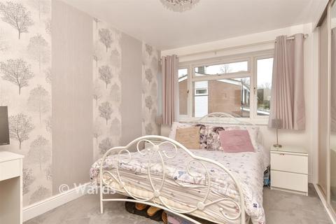 3 bedroom terraced house for sale, Timberbank, Meopham, Kent