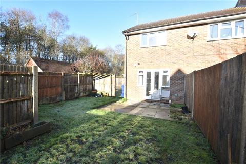 2 bedroom end of terrace house for sale, Juniper Road, Hampshire GU14