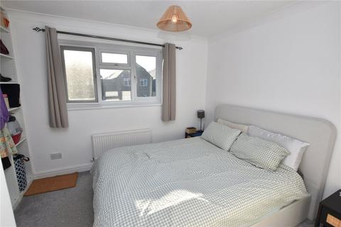 2 bedroom end of terrace house for sale, Juniper Road, Hampshire GU14