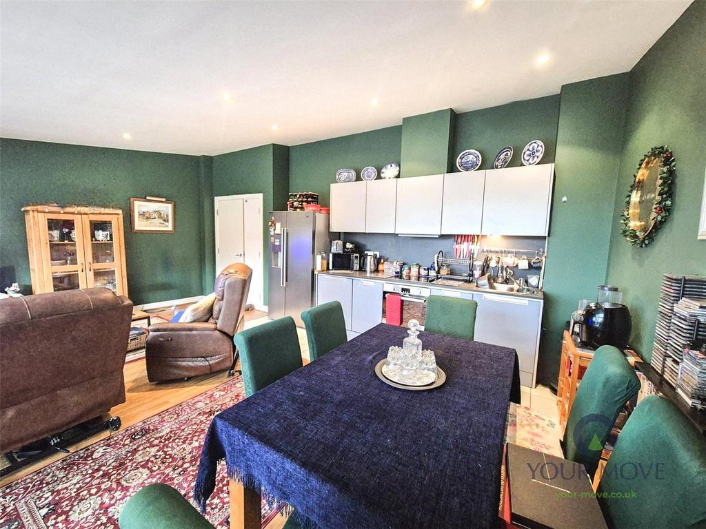 Dining/ Kitchen Area