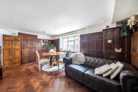 3 bedroom link detached house for sale, High Street, Redhill RH1