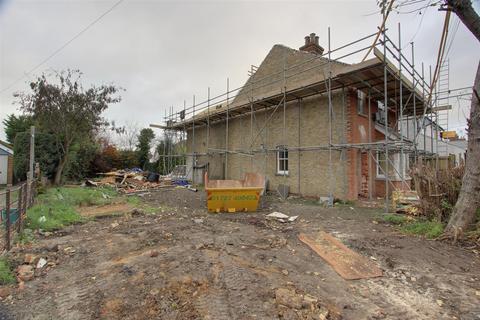 undefined, Marsworth Road, Pitstone