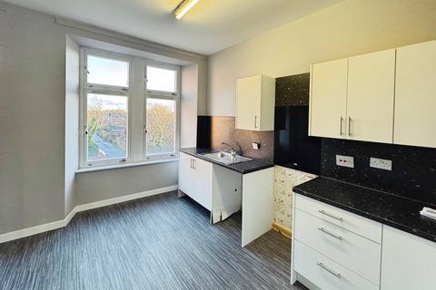 3 bedroom flat to rent, 11 Caledonia Street, Clydebank G81