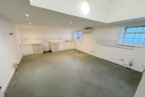 undefined, High Street, Irvine KA12