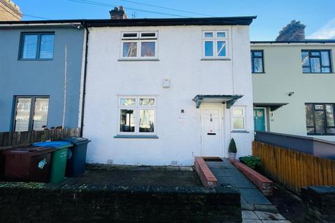 3 bedroom terraced house for sale, Winns Avenue, London E17