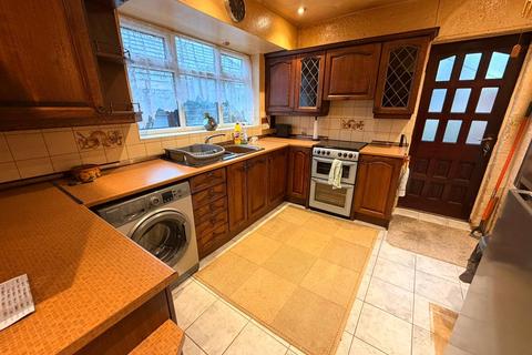 3 bedroom bungalow for sale, Forester Hill Avenue, Great Lever, Bolton, BL3