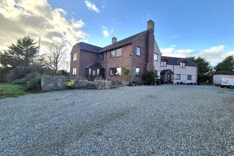 undefined, Bodlawen, Brynsiencyn, Anglesey, LL61