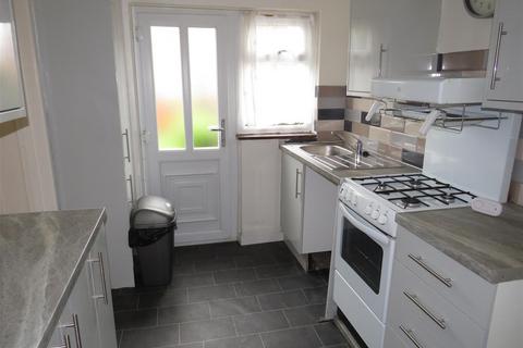 3 bedroom terraced house to rent, Ludlow Drive, Leigh WN7