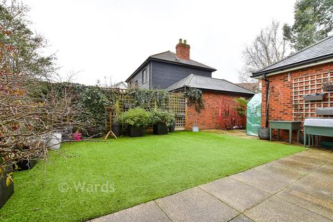4 bedroom semi-detached house for sale, Holdstock Road, Tenterden TN30