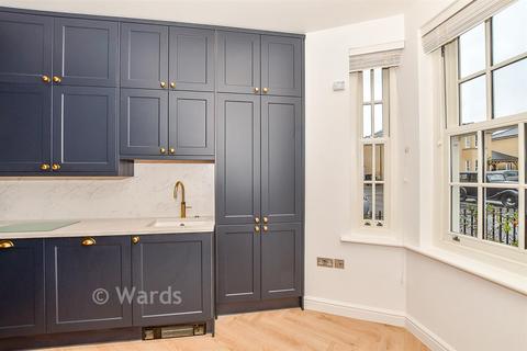 4 bedroom semi-detached house for sale, Holdstock Road, Tenterden TN30