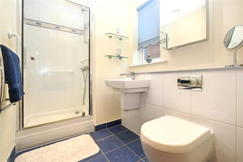2 bedroom flat for sale, Grand Parade, Eastbourne