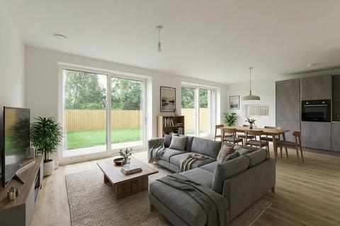 4 bedroom semi-detached house for sale, Spring Meadow, Wakefield Road, Bradford BD11
