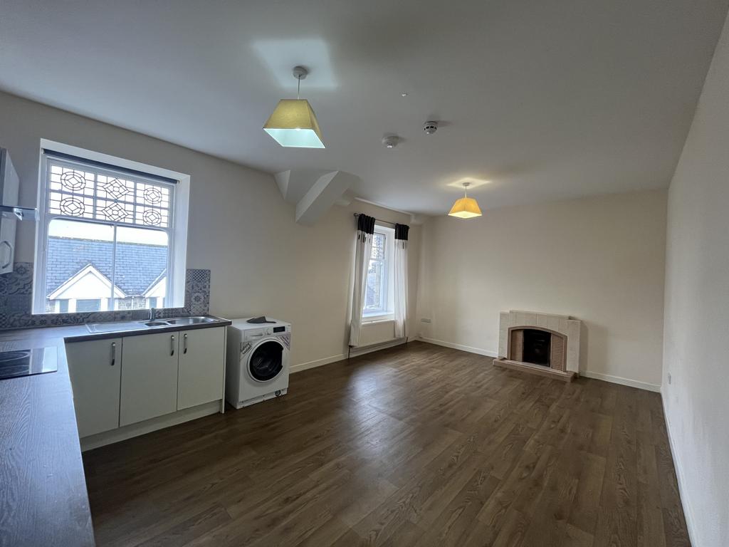 Living/Kitchen