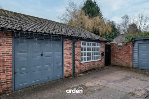 undefined, Newhouse Lane, Upton Warren, B61