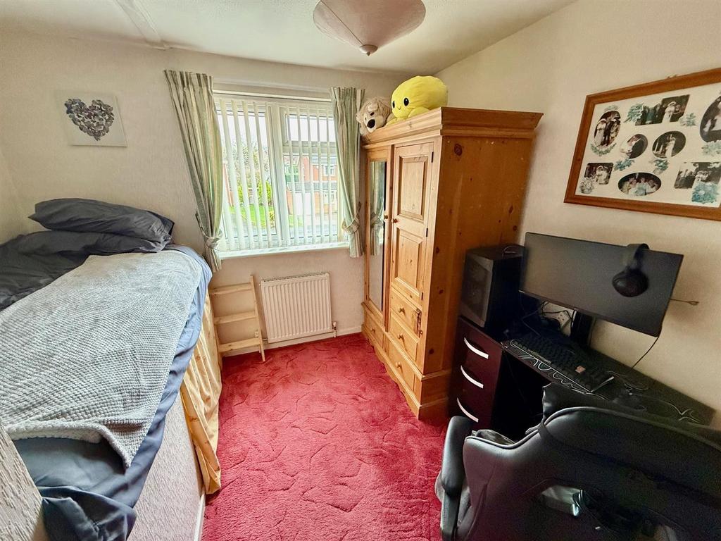 SWR48 Bed3.jpg