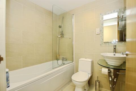 2 bedroom flat for sale, Hanover Street, Quayside, Newcastle upon Tyne, NE1