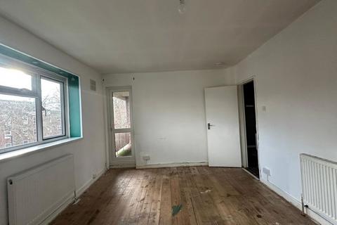 undefined, 21A Hopton Court, Hopton Road, Streatham, London, SW16 2EH