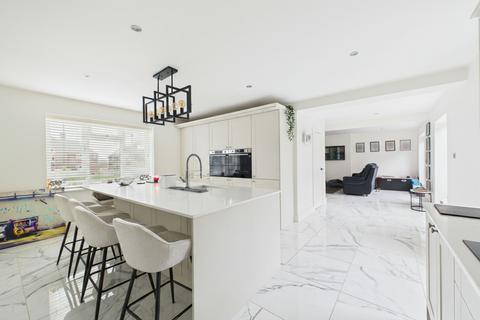 5 bedroom semi-detached house for sale, Arnold Road, Bestwood, Nottingham