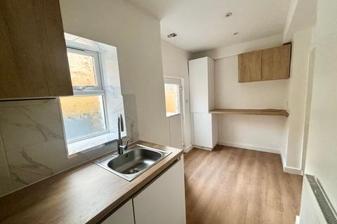 3 bedroom terraced house to rent, Marian Street, Tonypandy, CF40